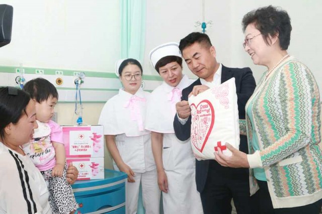 18名先心病患儿在内蒙古人民医院完成手术治疗