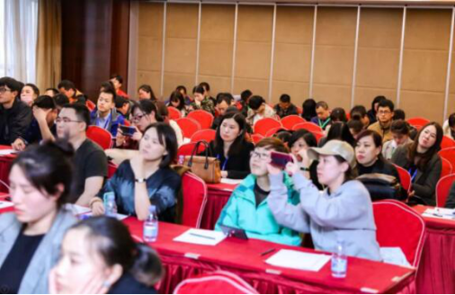 李鸿强医生在第11届亚洲抗衰老医学学术会议做学术分享