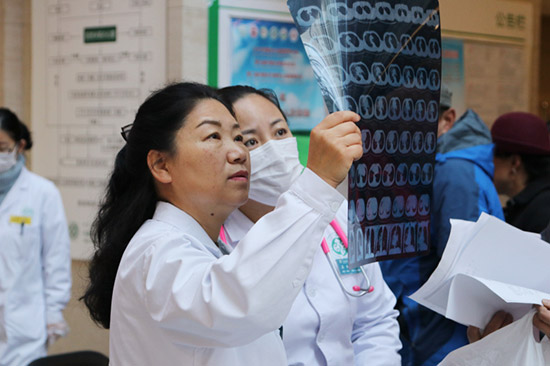 世界慢阻肺日——内蒙古人民医院在行动