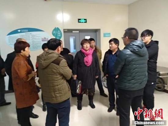 内蒙古“2·23”重大事故伤者在医院接受治疗