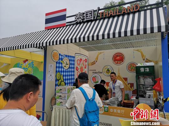 杭州城市餐饮新趋势：东南亚菜订单量同比增长超421%
