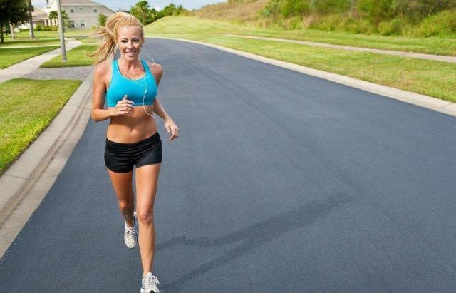 快跑腿粗，慢跑减肥，每天慢跑30分钟，才是真正的减肥方式！