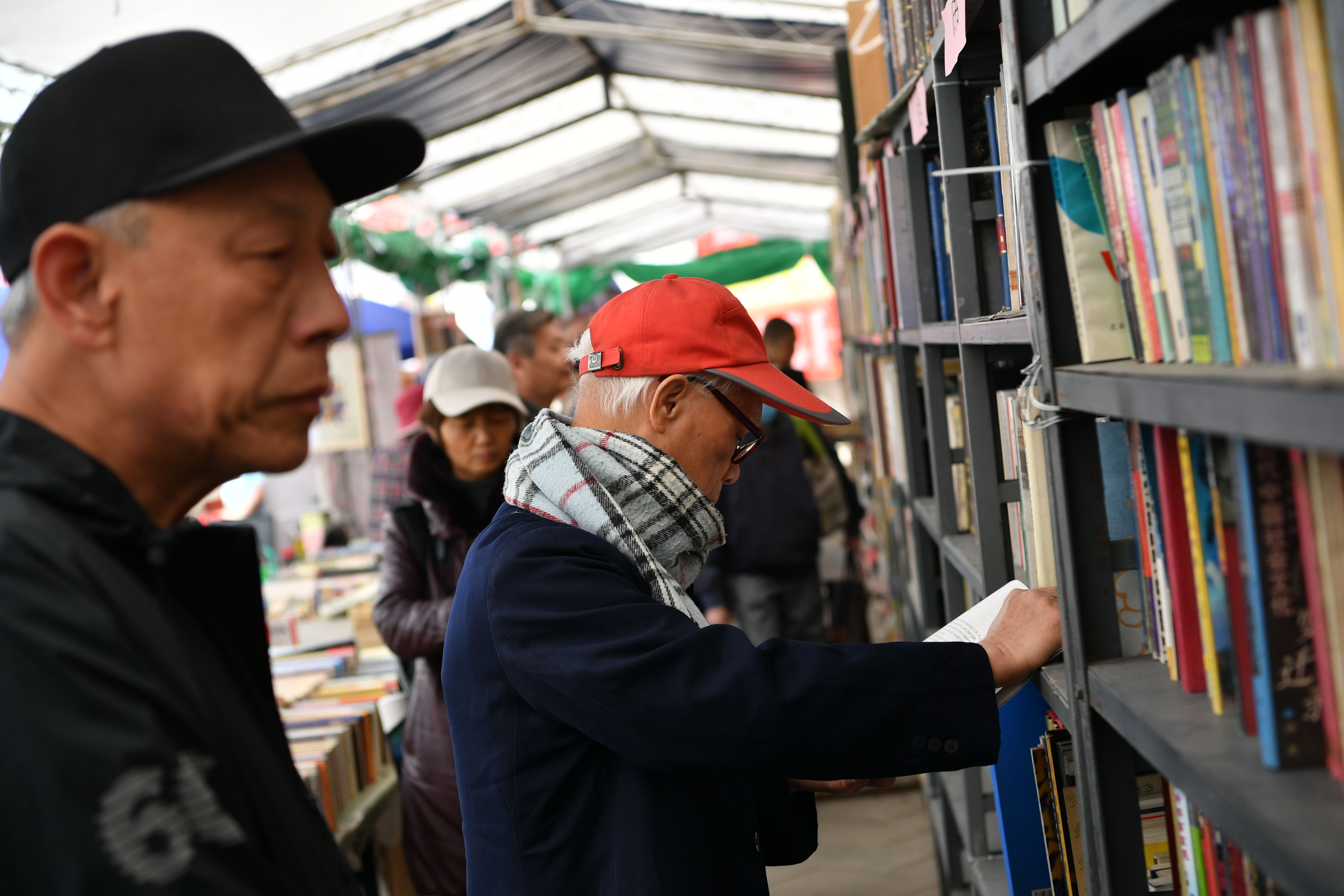 2019北京书市今日开幕 多个展位书籍低至5元一本