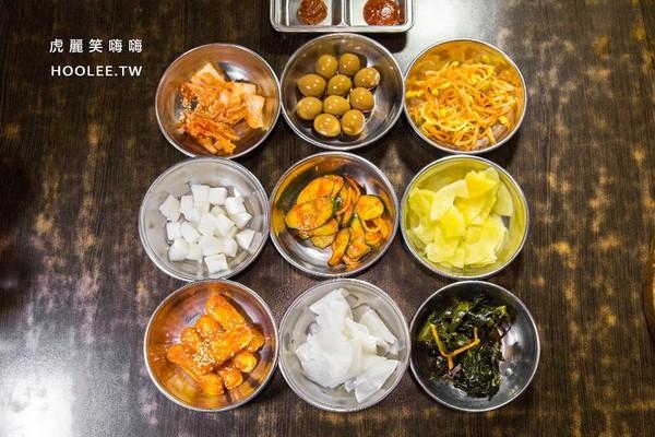 吃货必来！30种韩式料理吃到饱9样小菜饮料免费无限续