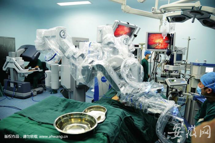 安徽唯一一台世界最高端手术机器人已完成手术超千台。