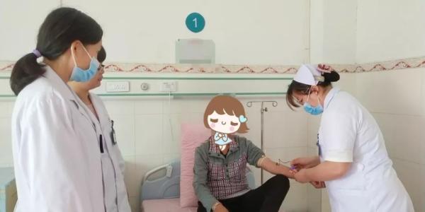 惠州三院下沉专家对横沥镇中心卫生院综合内科病房首位住院患者进行诊疗