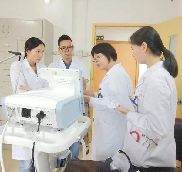 惠州三院下沉专家组织病房启动前的业务培训
