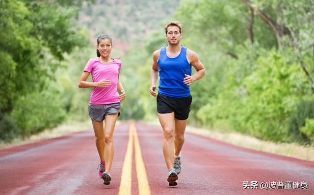 喝蛋白粉才能长肌肉？跑步30分钟才燃脂？别被这些健身误区带歪了