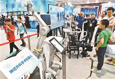 多家三甲医院引入机器人进行外科手术