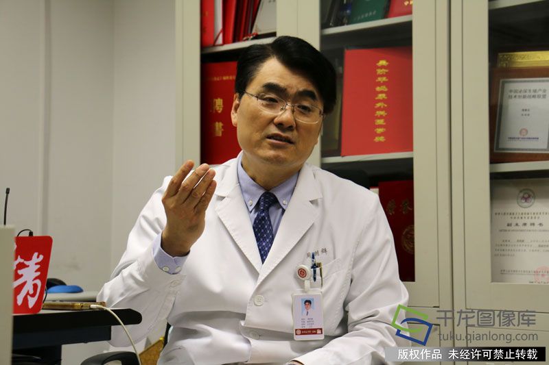 北京德“医”双馨泌尿外科科学家——周利群