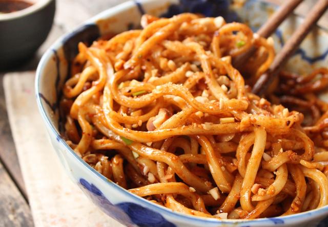 川菜公认最好吃的17道下饭菜，香辣解馋，特别开胃！