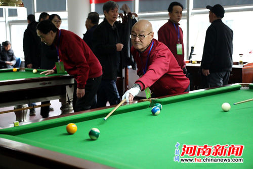 河南省第十三届老年人体育健身大会在郑州开赛
