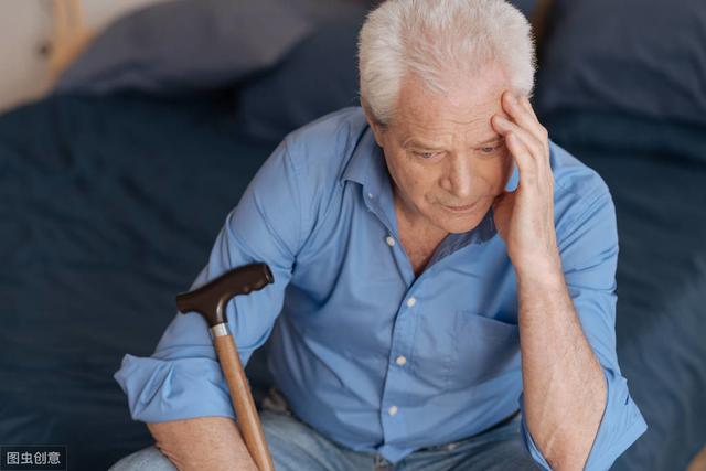 老年人便秘久了可能会诱发高血压！5个方法，轻松解决便秘烦恼