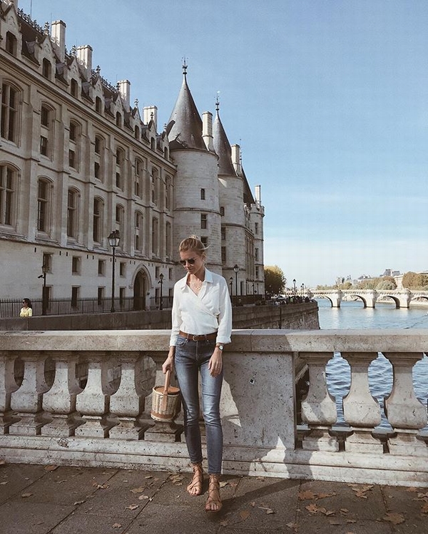 博主Anna的法式穿搭  图片源自instagram@paris.with.me