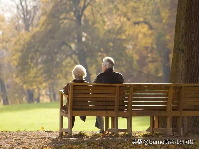父母的老年生活怎么过？了解老年心理学，让父母晚年生活更健康