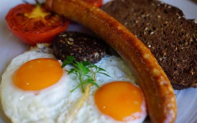 每天早饭都吃一个鸡蛋，你吃对了吗？4种错误吃法，反而浪费营养