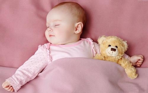 2个月宝宝长得慢是什么原因？这些因素会影响宝宝生长发育